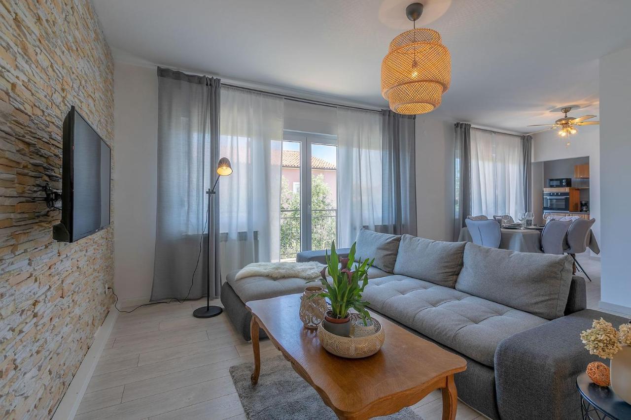Premium 100M2 Sea View Apartment Ližnjan Esterno foto