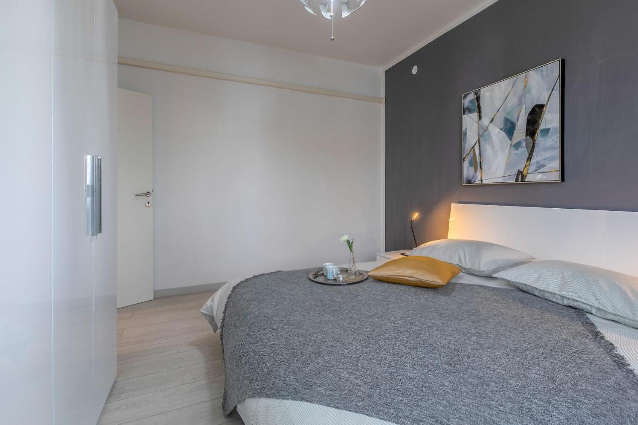 Premium 100M2 Sea View Apartment Ližnjan Esterno foto