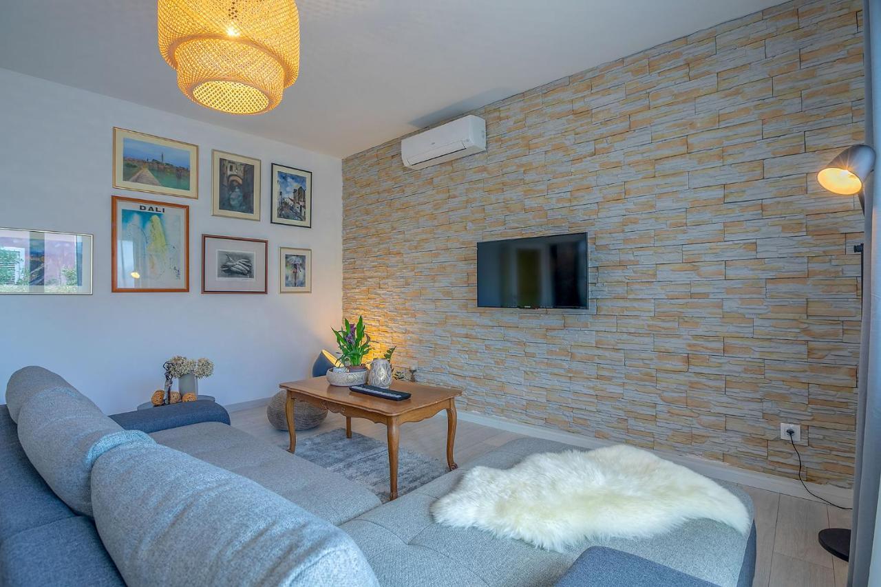 Premium 100M2 Sea View Apartment Ližnjan Esterno foto