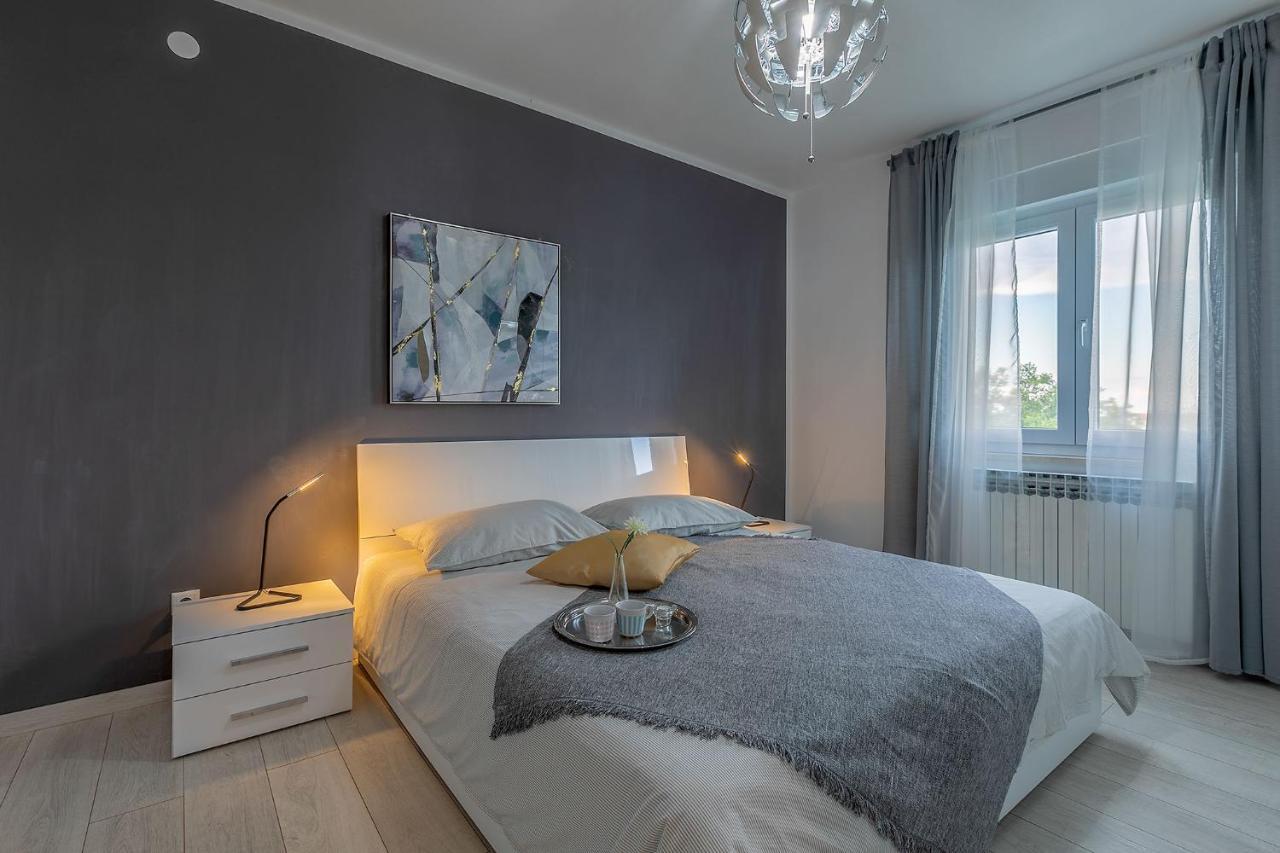 Premium 100M2 Sea View Apartment Ližnjan Esterno foto
